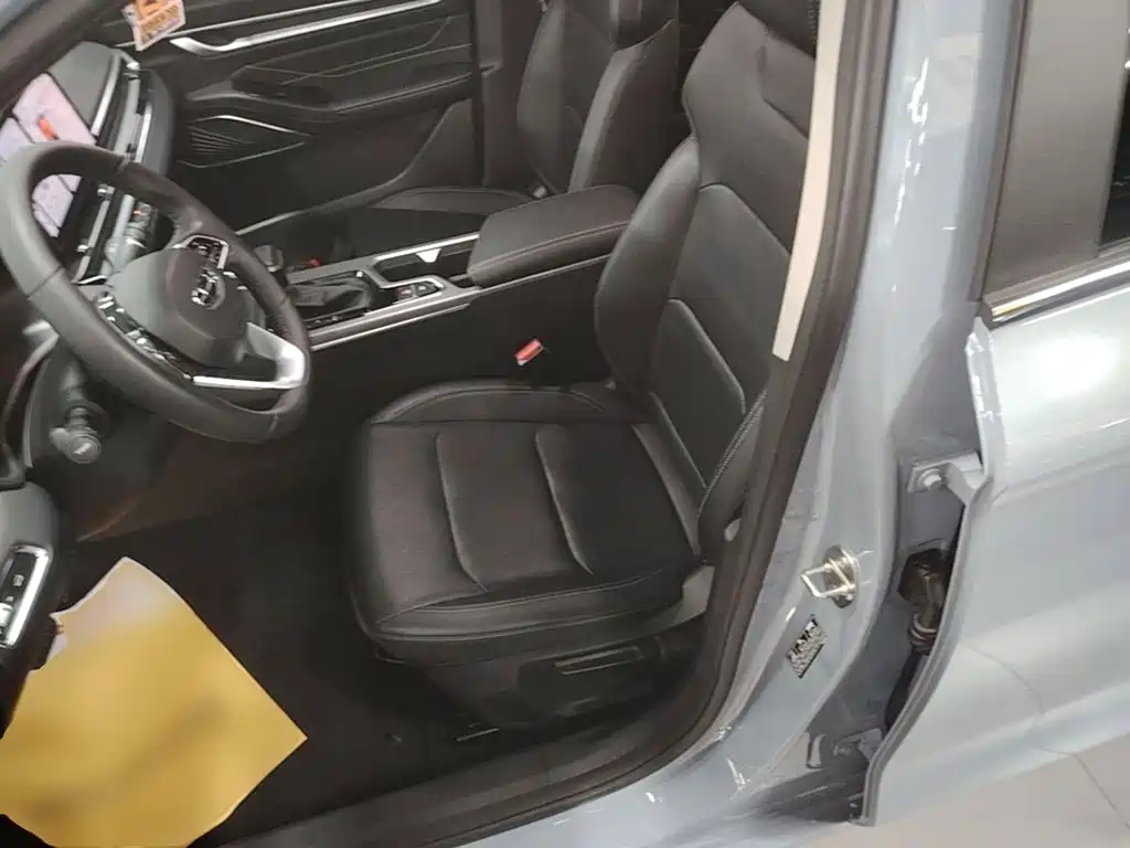Geely Emgrand — миниатюра 15