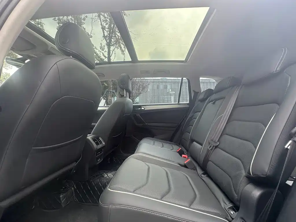 Volkswagen Tiguan L — миниатюра 13