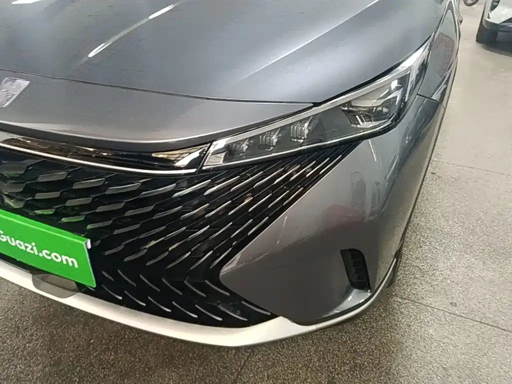 Roewe RX5 — миниатюра 24