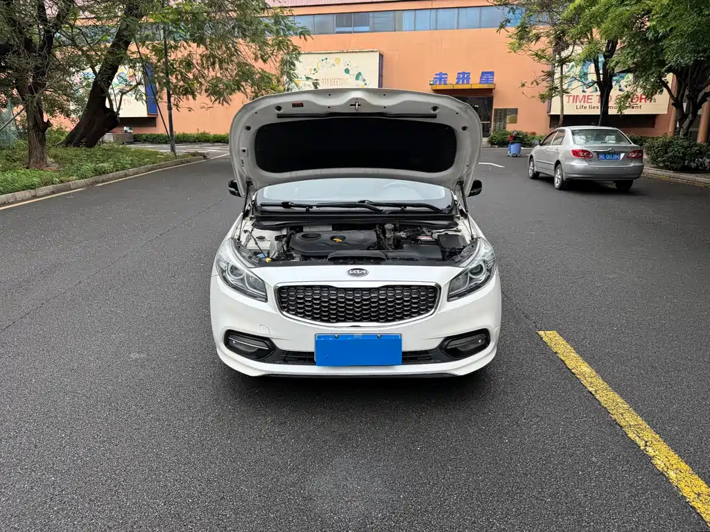 Kia K4 — миниатюра 14