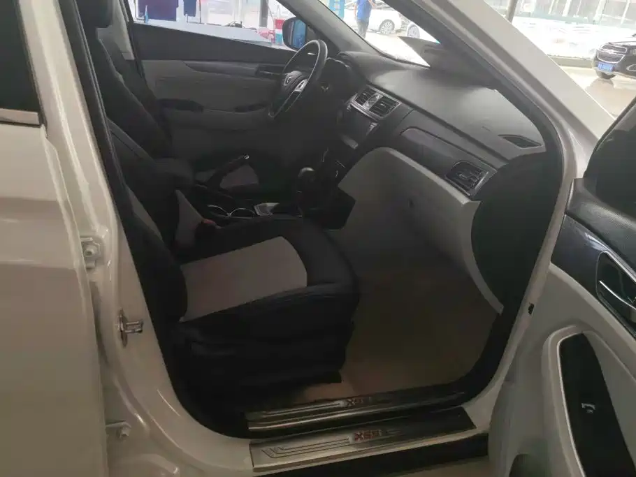 BAIC Senova X55 — миниатюра 8