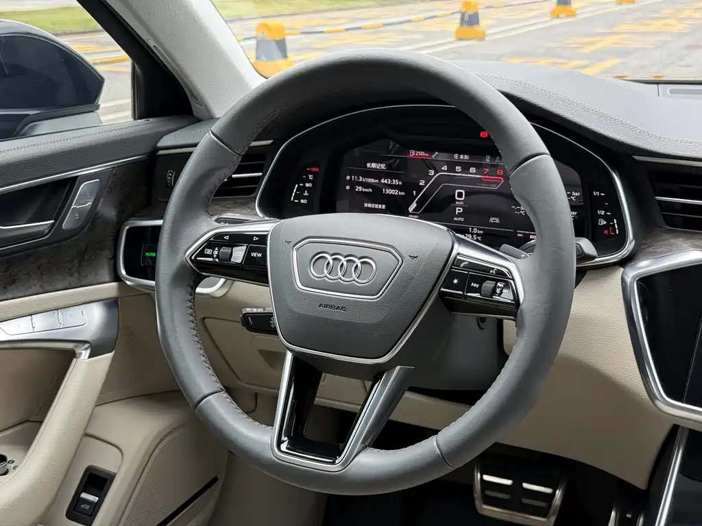 Audi A6L 2020 55 TFSI quattro Premium