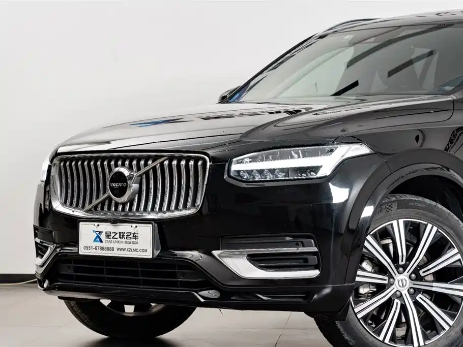 Volvo XC90 2022 B6 Luxury 7 мест