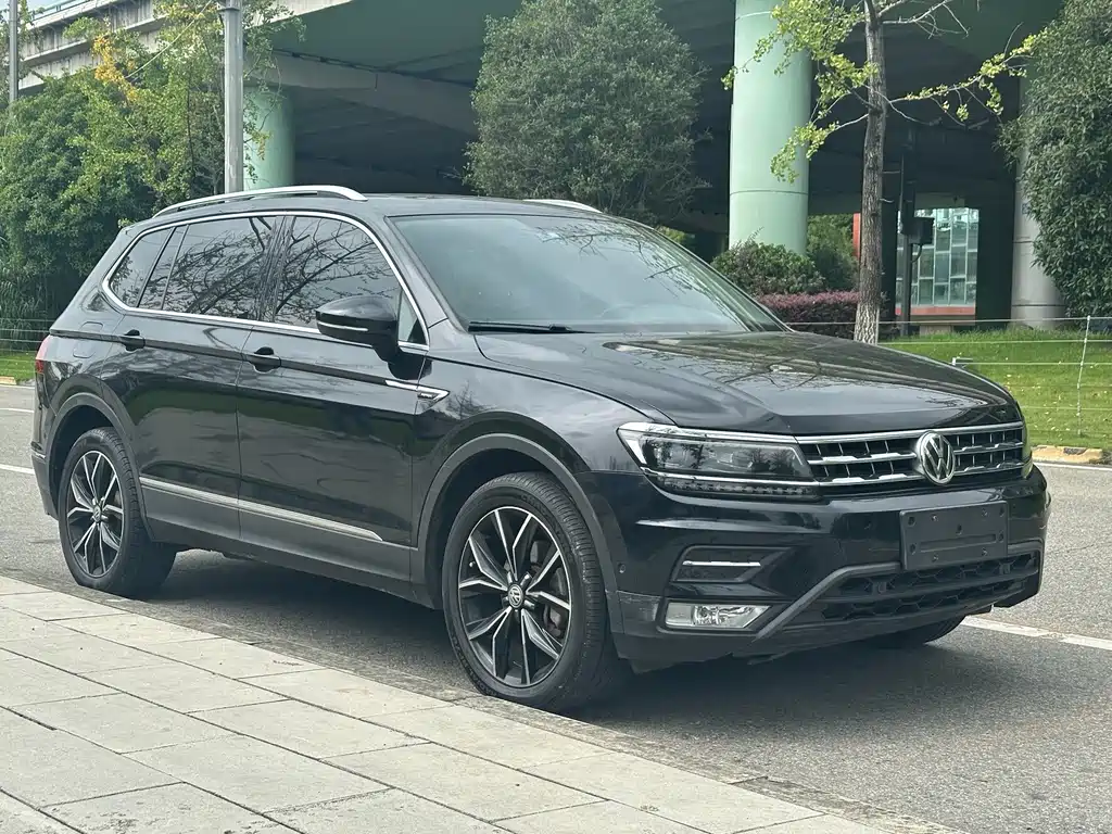 Volkswagen Tiguan L — миниатюра 8
