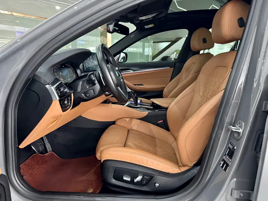 BMW 5 Series (Import) — миниатюра 4