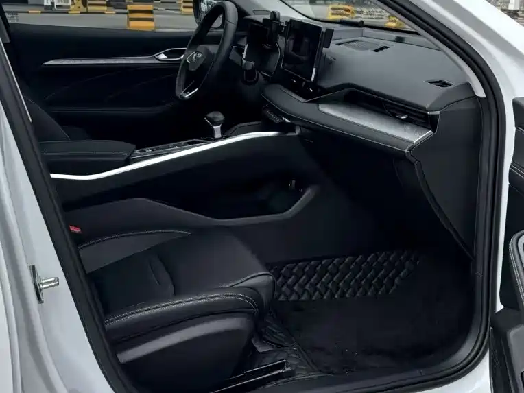 Geely Xingrui — миниатюра 5