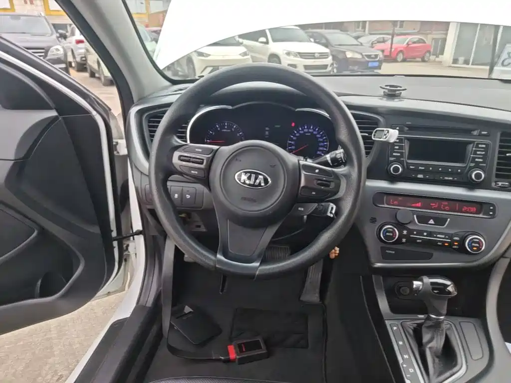 Kia K5 — миниатюра 11