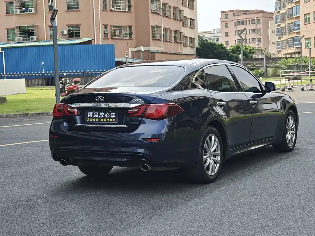 Infiniti Q70 — миниатюра 4
