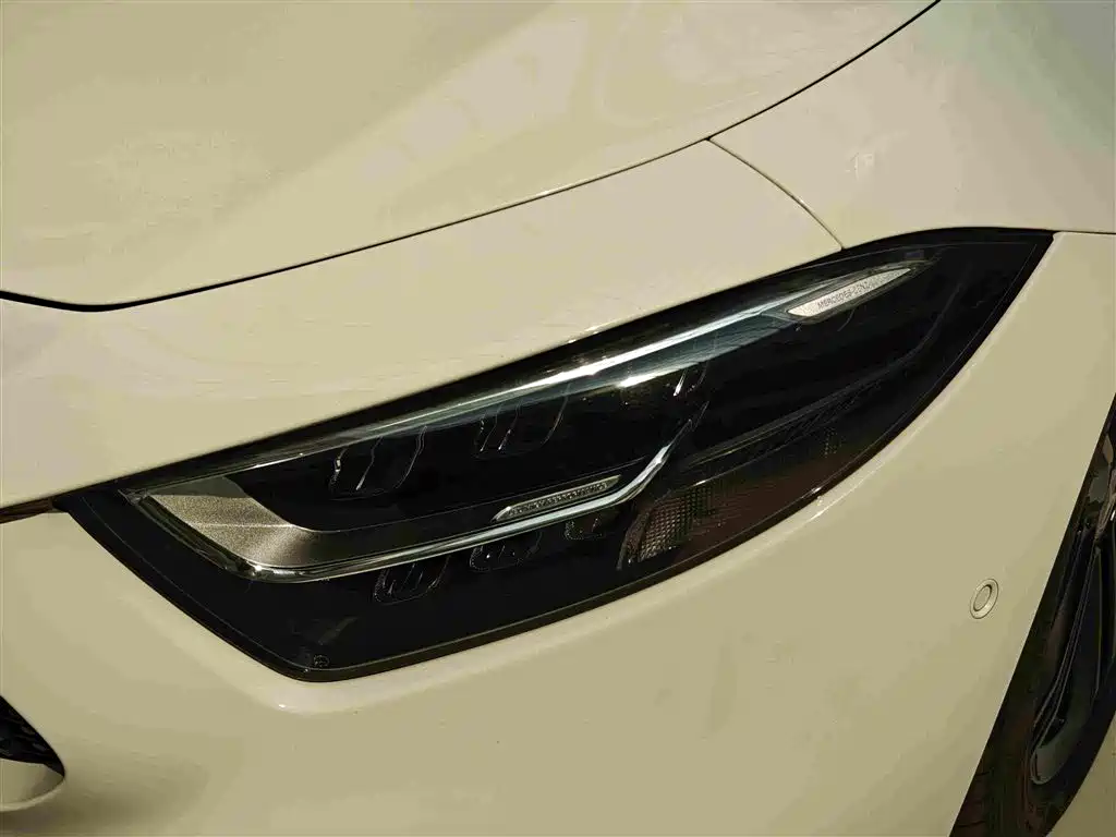 Mercedes-Benz CLS — миниатюра 16