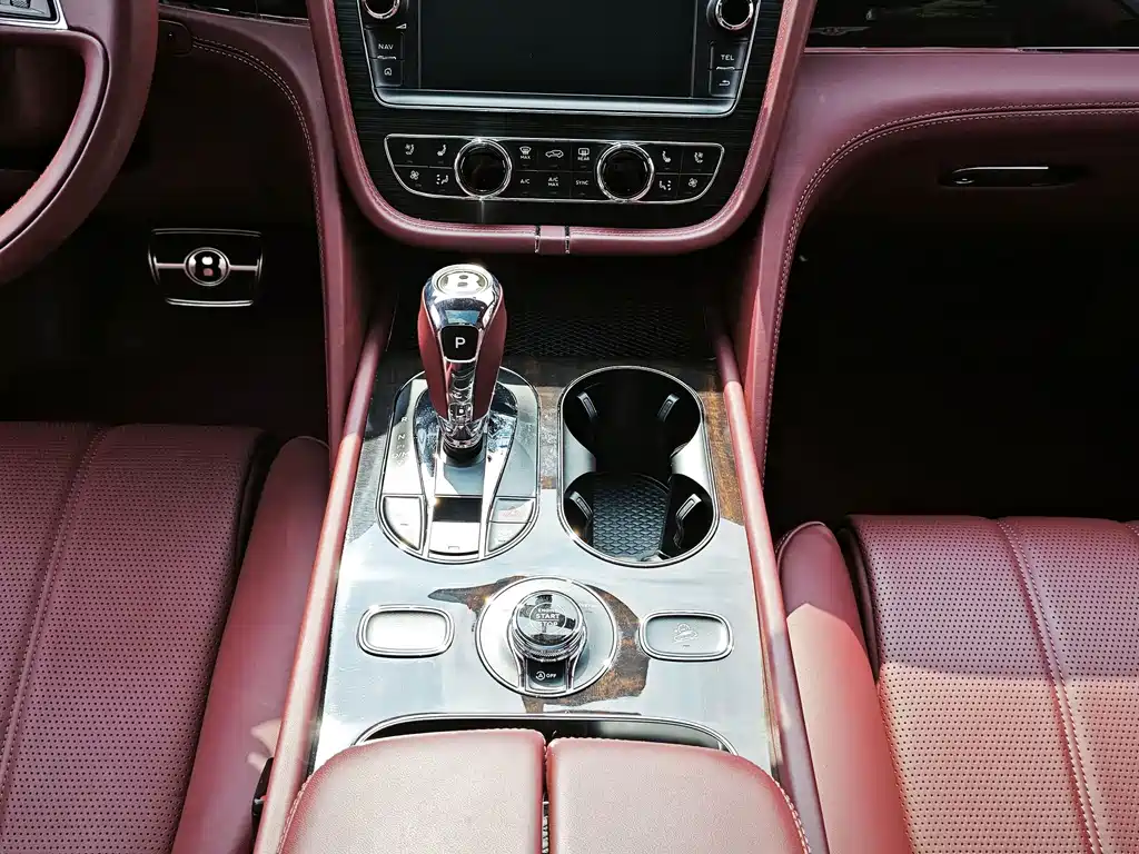 Bentley Bentayga — миниатюра 15