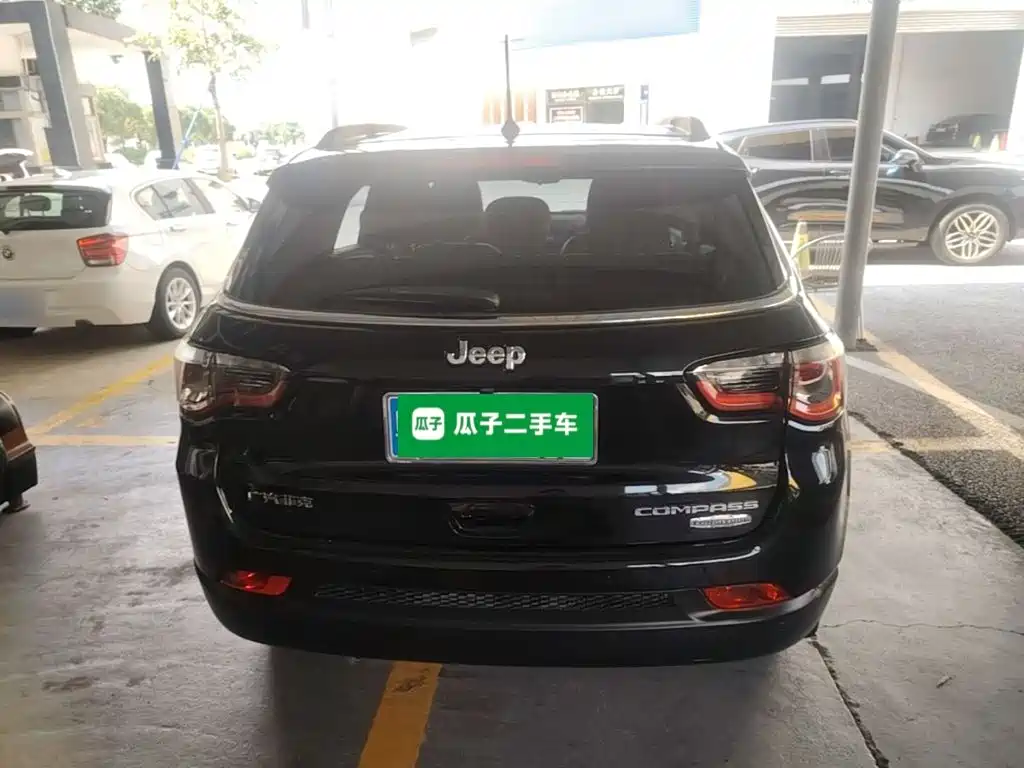 Jeep Compass — миниатюра 6