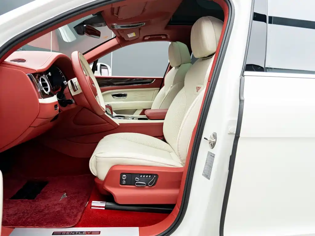 Bentley Bentayga — миниатюра 9