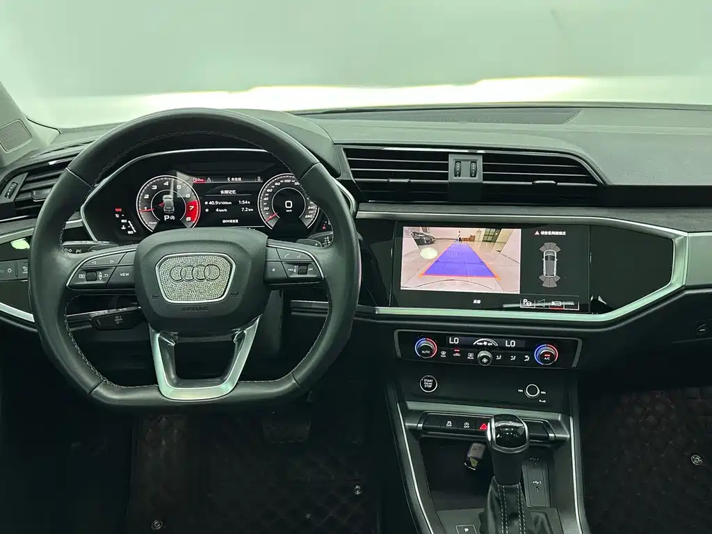 Audi Q3 — миниатюра 10