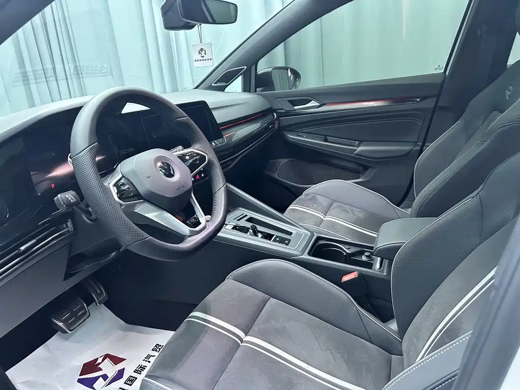 Volkswagen Golf — миниатюра 11