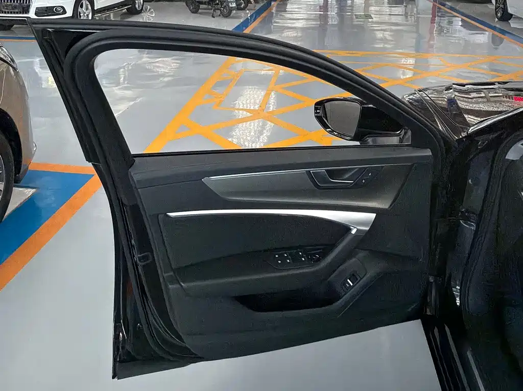 Audi A6L — миниатюра 15