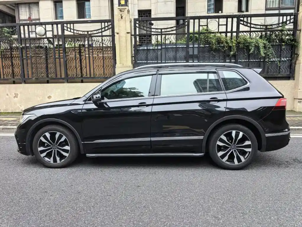 Volkswagen Tiguan L — миниатюра 5