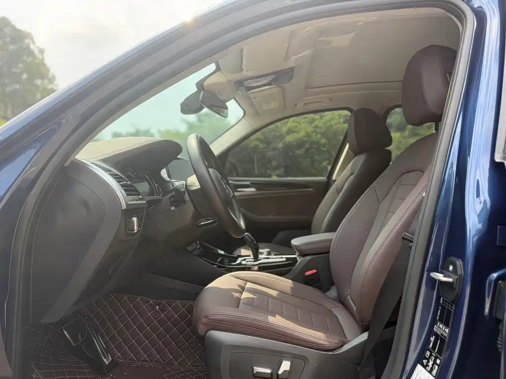 BMW X3 — миниатюра 7
