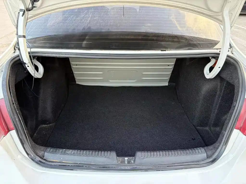 Volkswagen Jetta — миниатюра 11