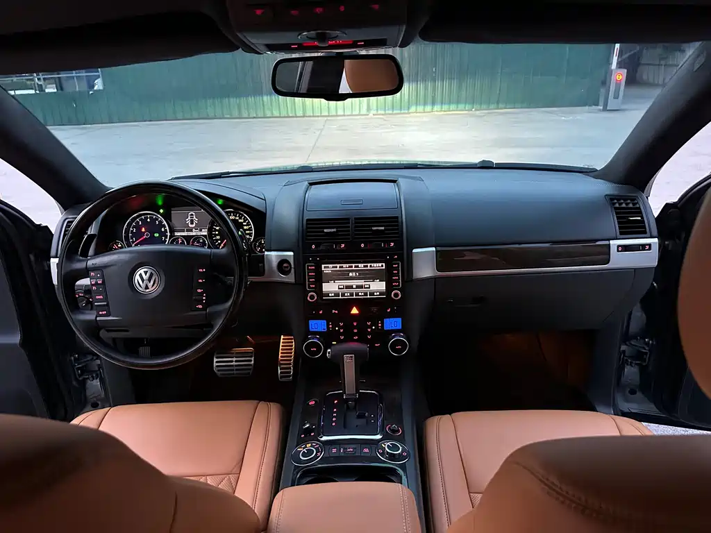 Volkswagen Touareg — миниатюра 13