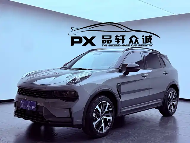 2022 Lynk & Co 01