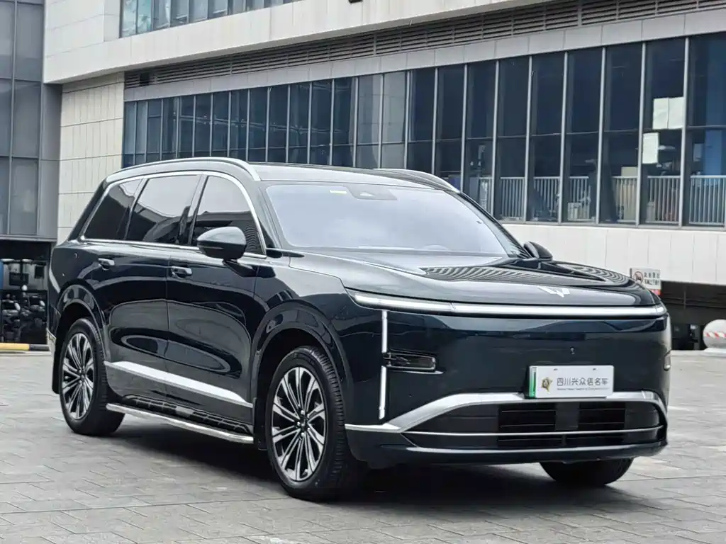 Wuling Xingguang L — миниатюра 3