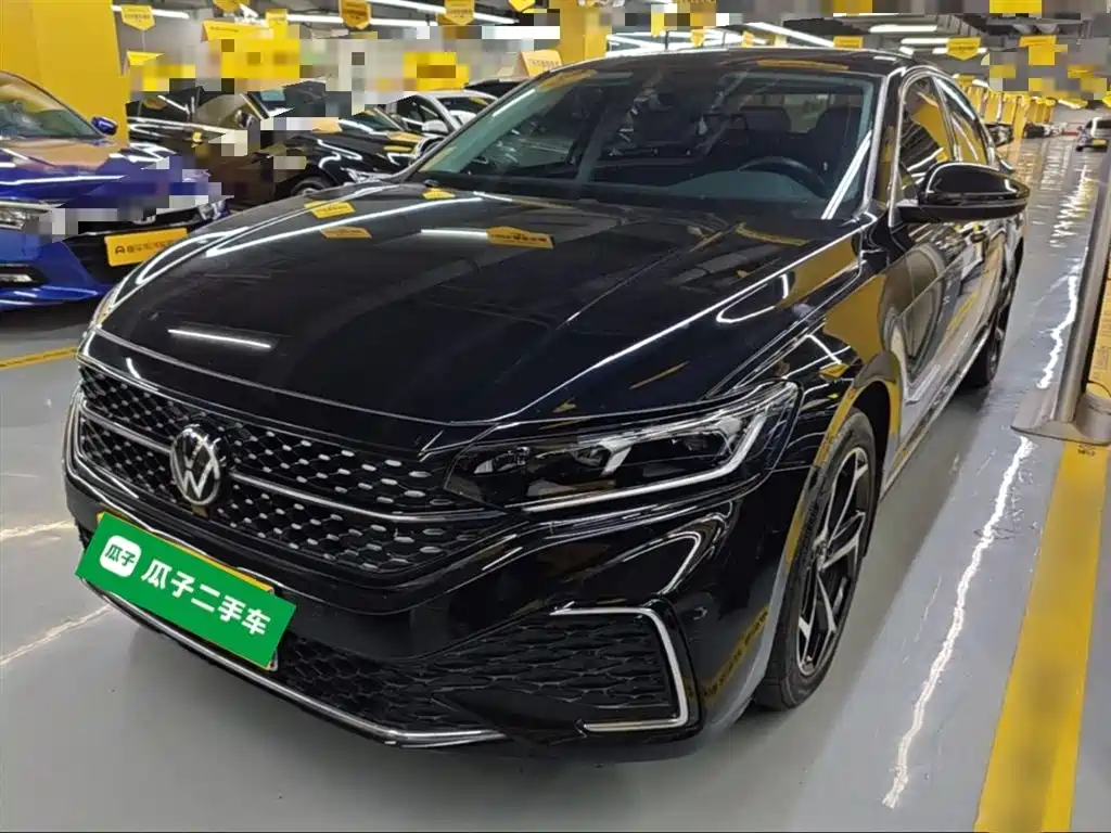 Volkswagen Passat 2023