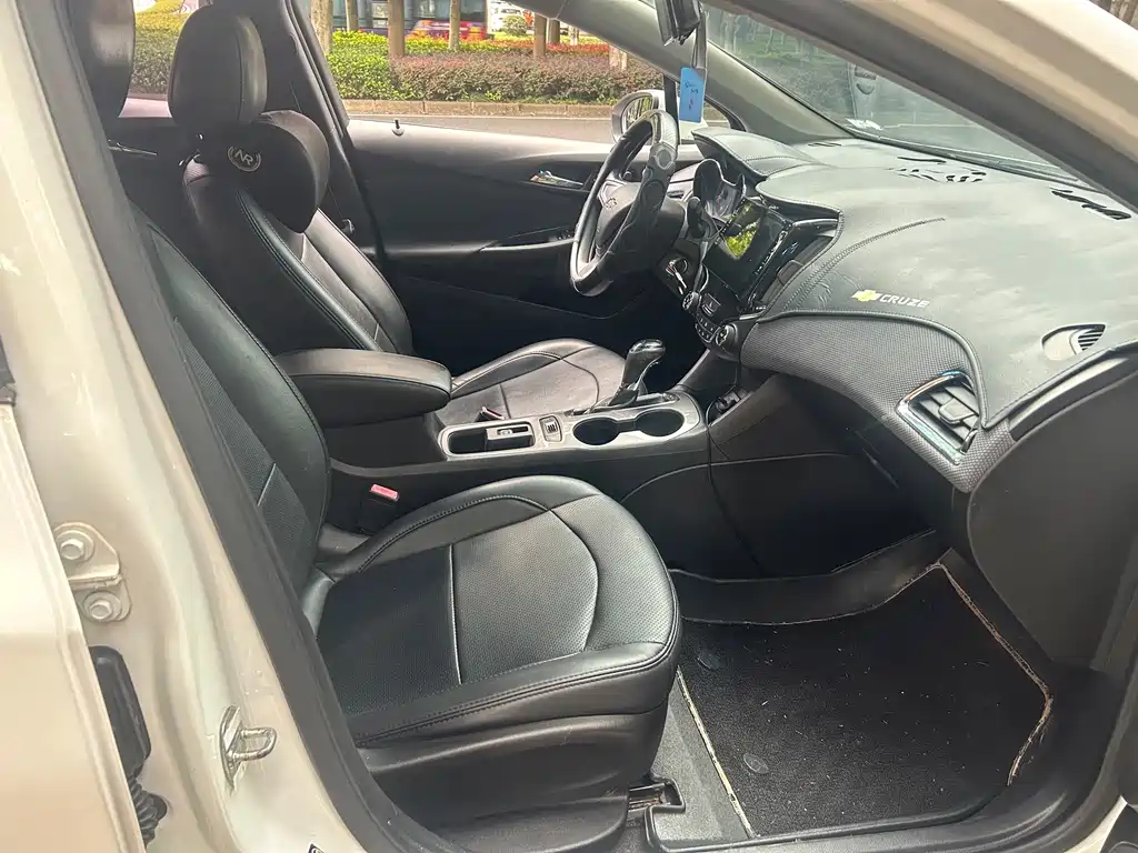 Chevrolet Cruze — миниатюра 8