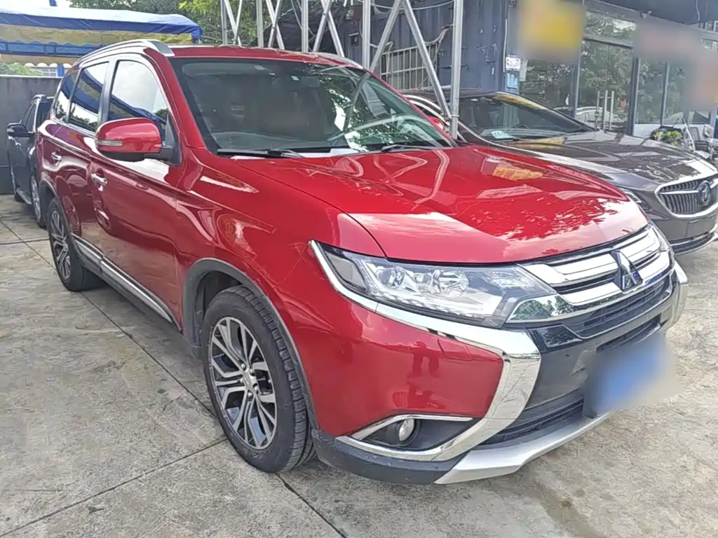 Mitsubishi Outlander — миниатюра 4