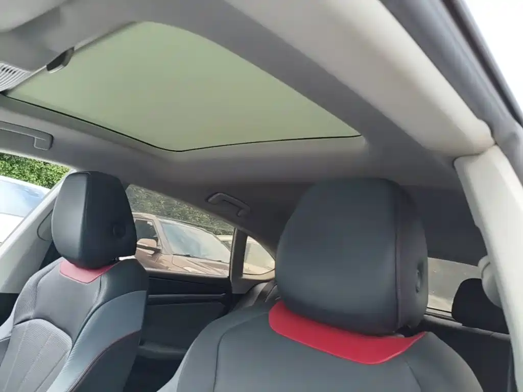 Volkswagen Lamando — миниатюра 18