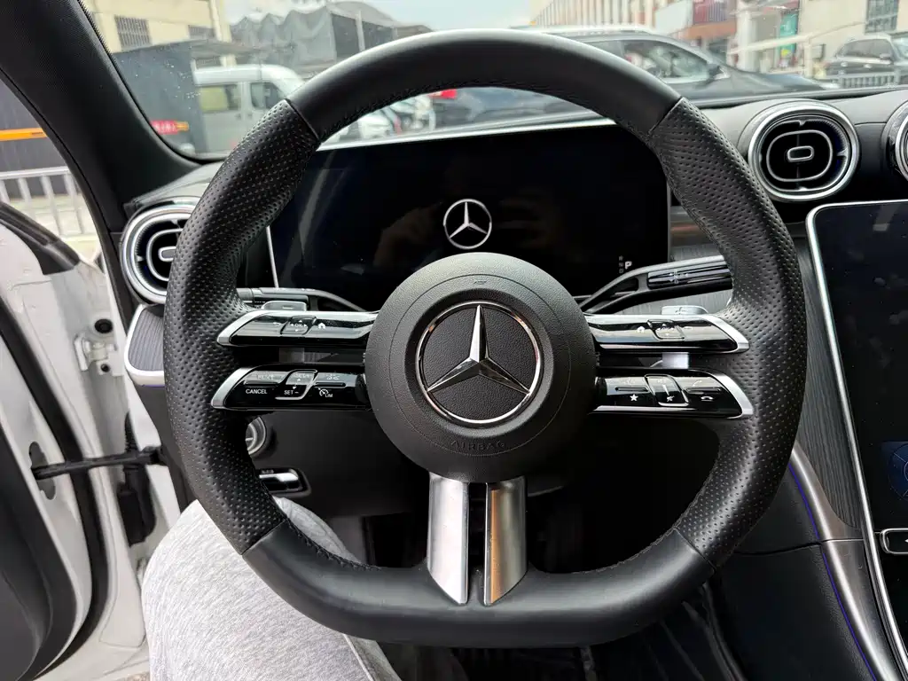 Mercedes-Benz C-Class — миниатюра 5
