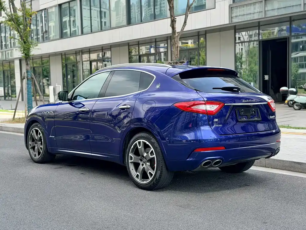 Maserati Levante — миниатюра 14