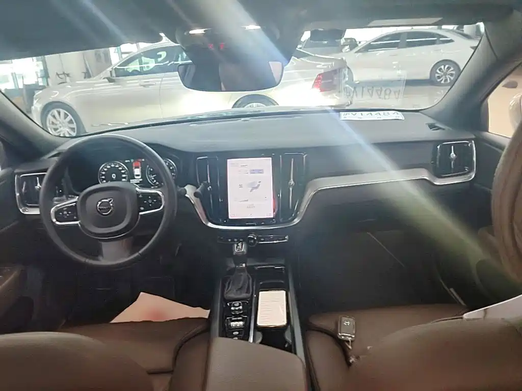 Volvo S60 — миниатюра 10