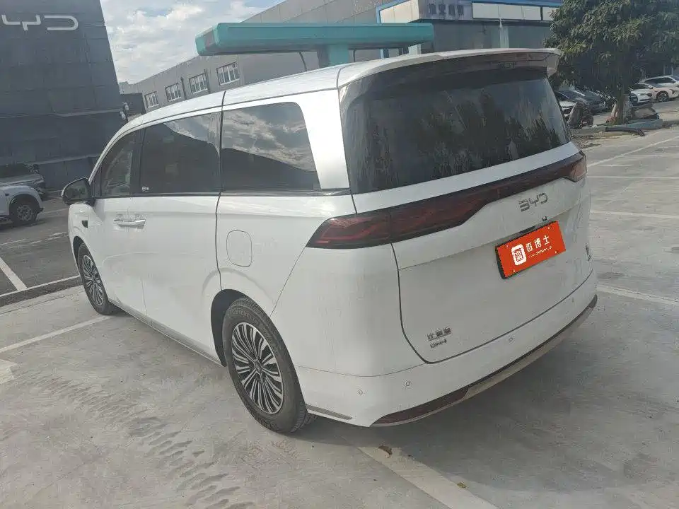 BYD Xia — миниатюра 3