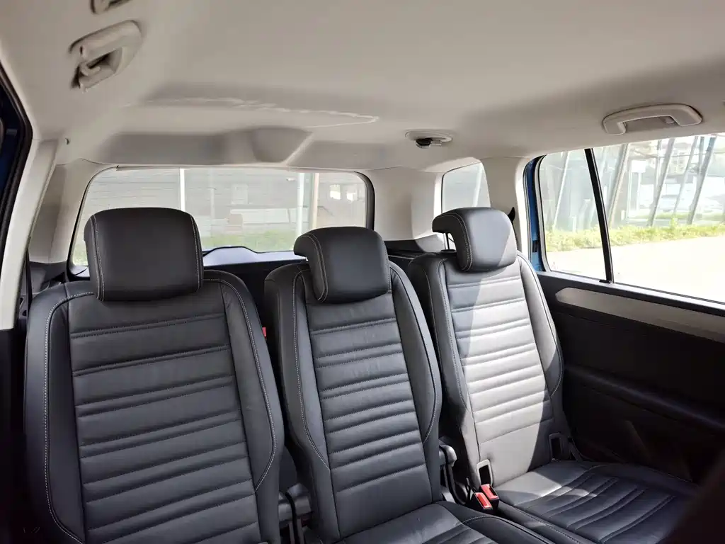Volkswagen Touran — миниатюра 14