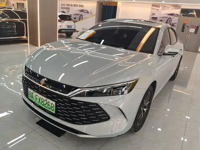 2025 BYD Qin