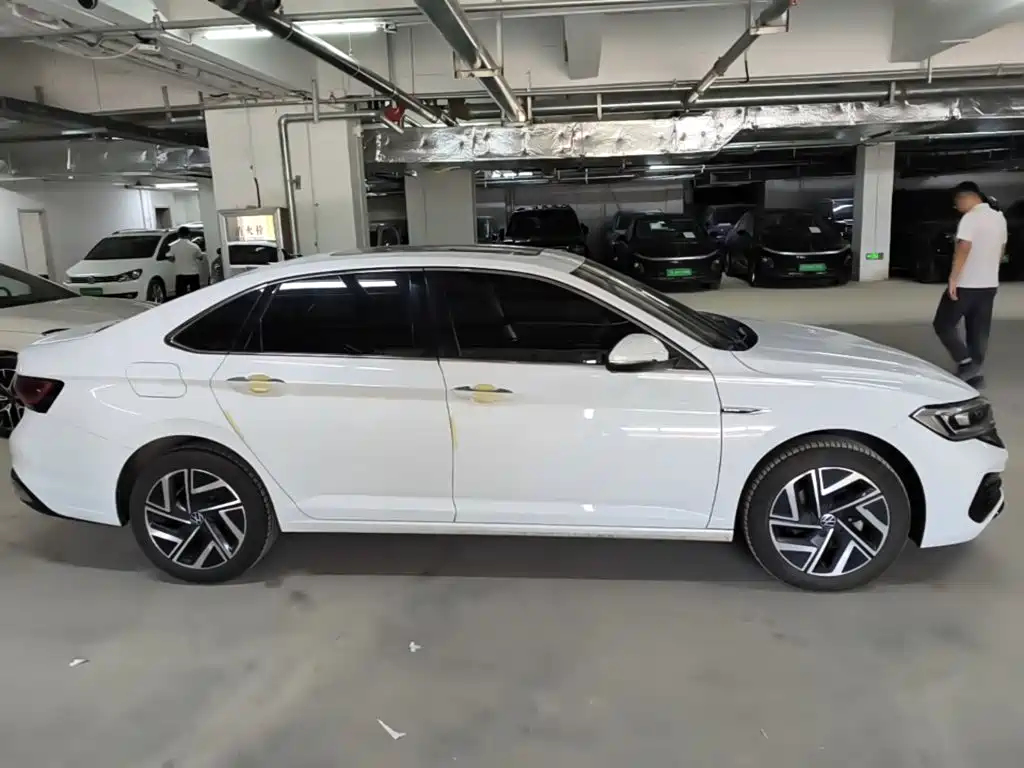 Volkswagen Sagitar — миниатюра 26