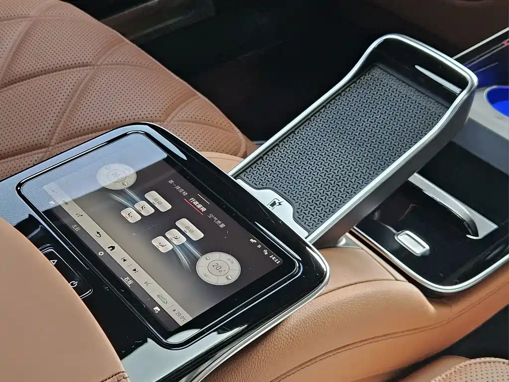 Mercedes-Benz S-Class — миниатюра 19