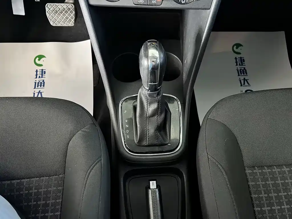 Volkswagen Polo — миниатюра 18