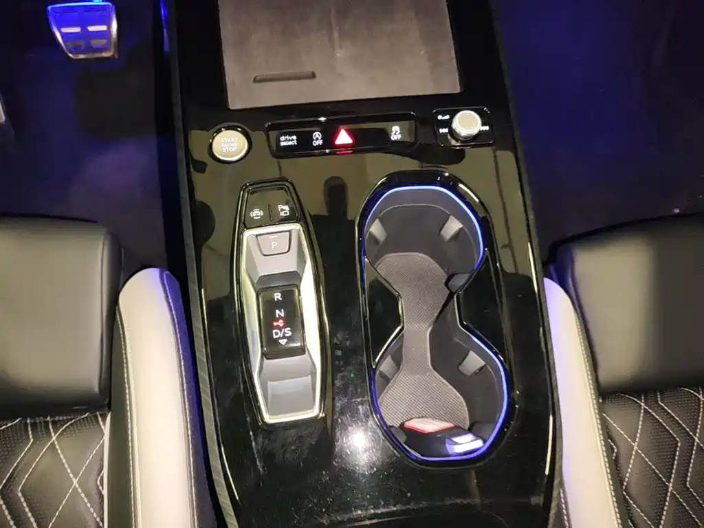 Audi A5L — миниатюра 14