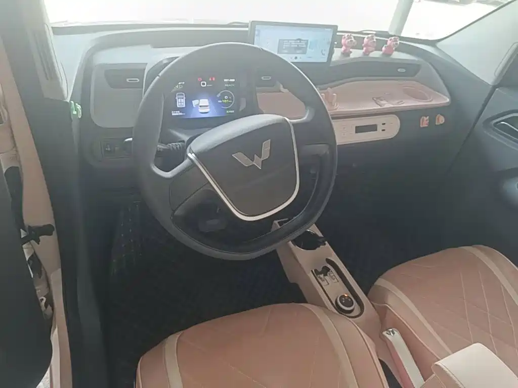 Wuling MINIEV — миниатюра 10