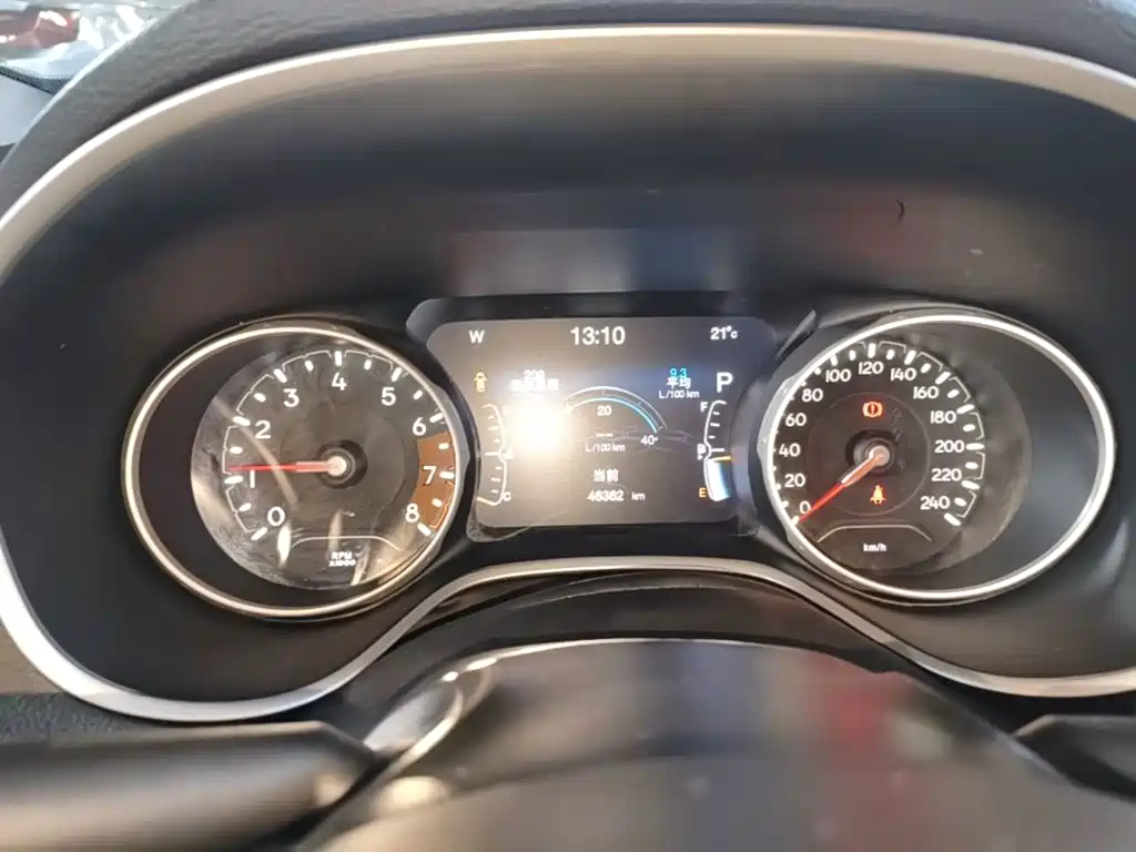 Jeep Compass — миниатюра 12