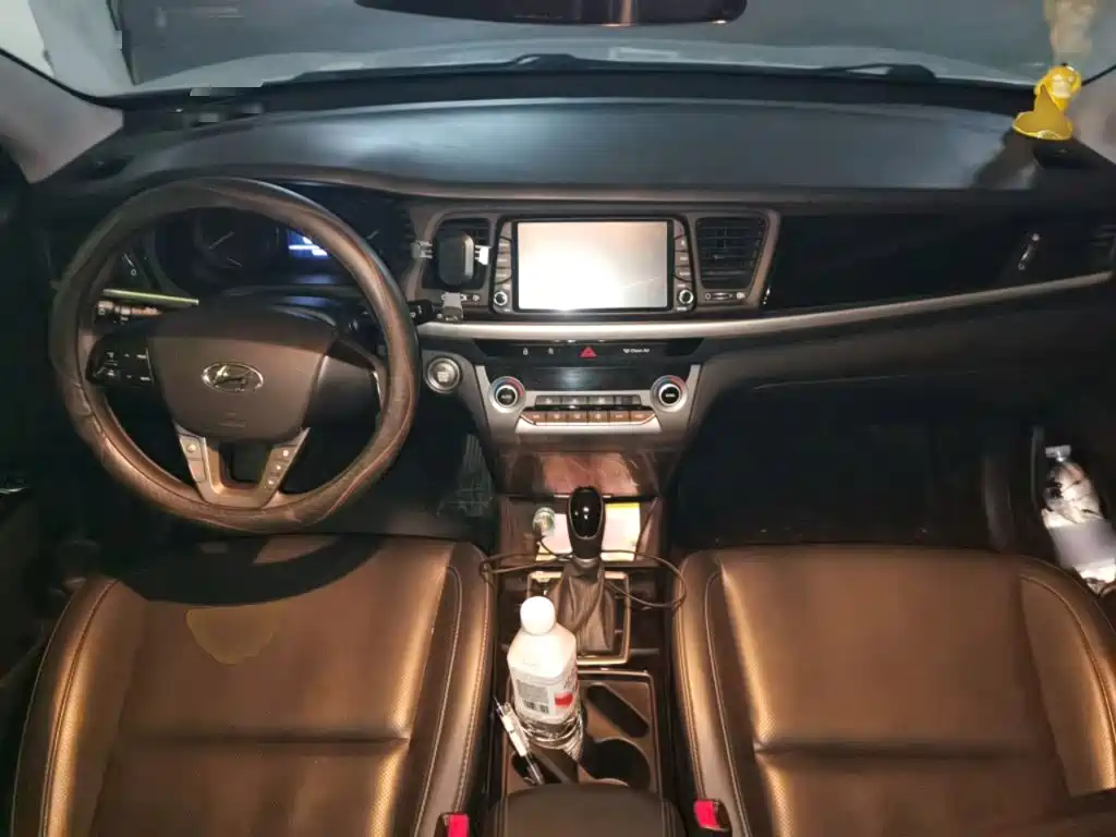Hyundai Mistra — миниатюра 5