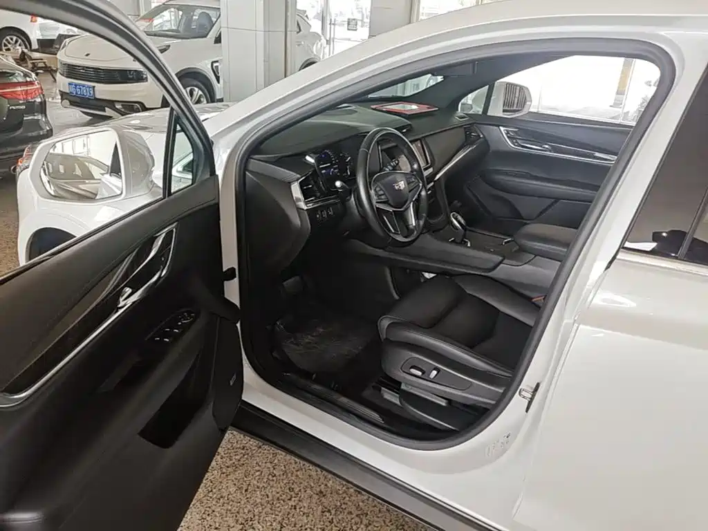 Cadillac XT5 — миниатюра 16