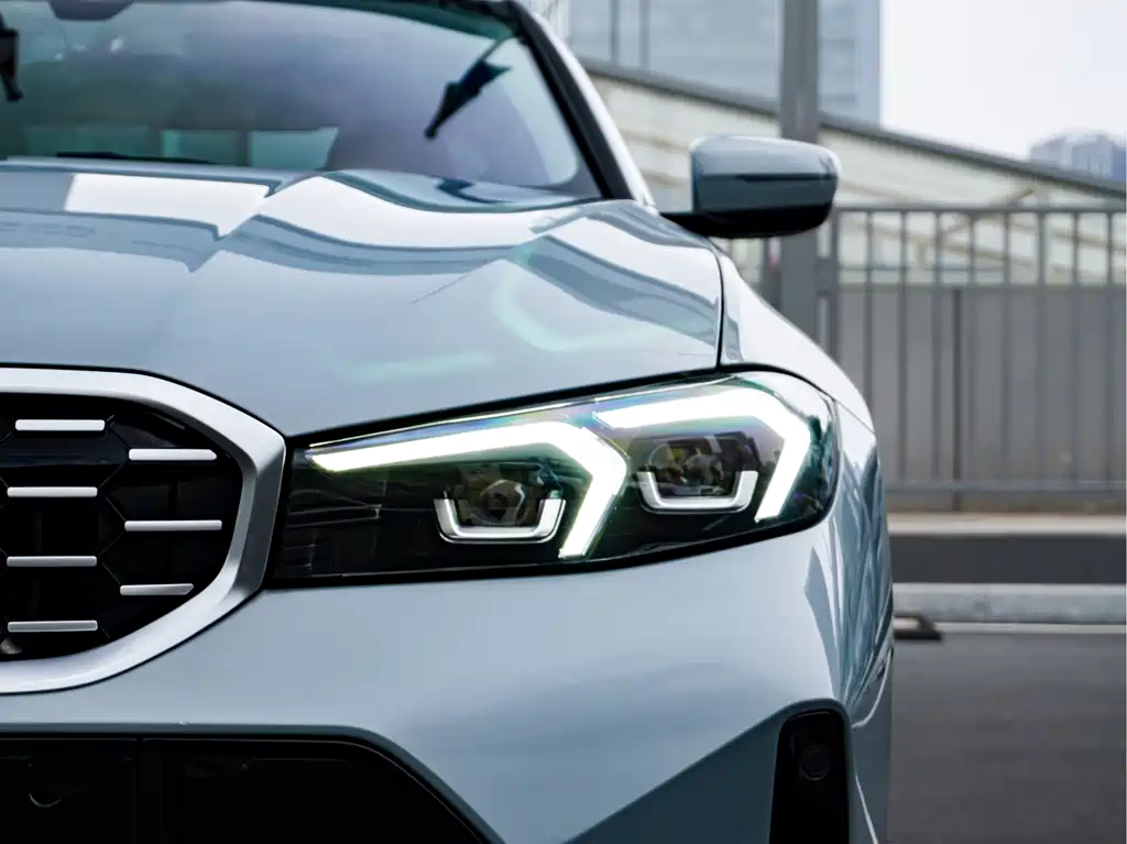 BMW 3 Series — миниатюра 3