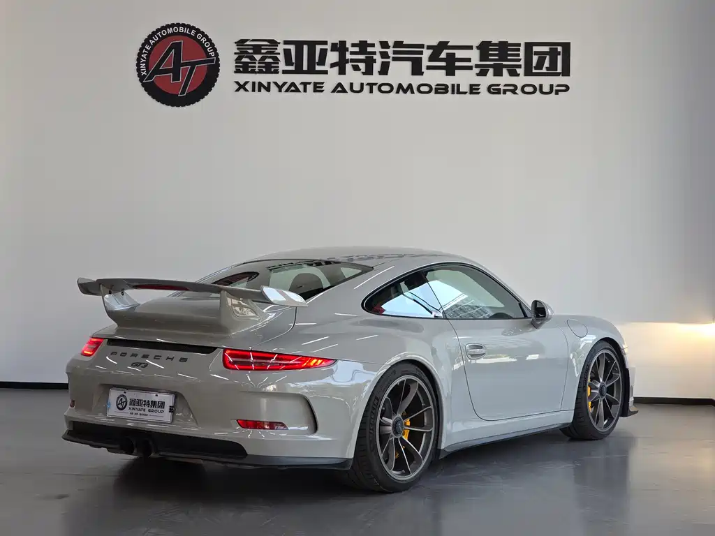 Porsche 911 2013 GT3 3.8L