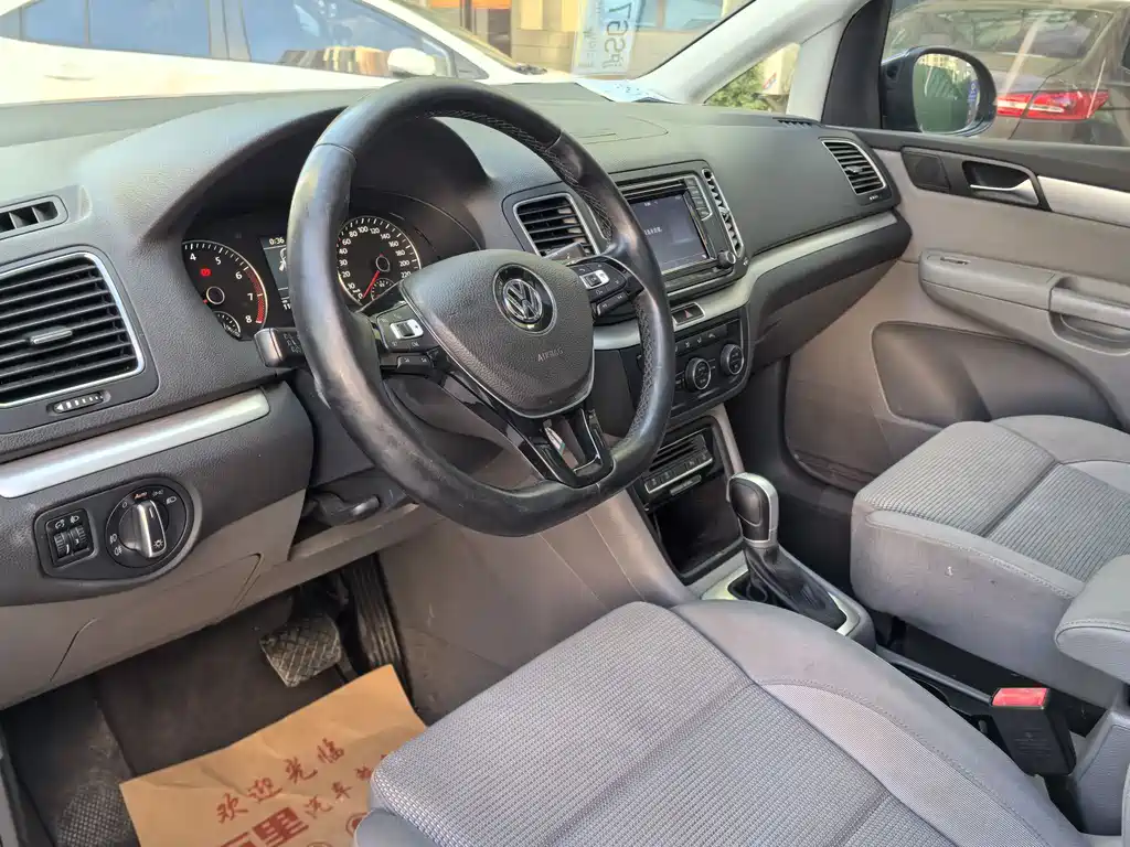 Volkswagen Xia 2016 280TSI 7 мест