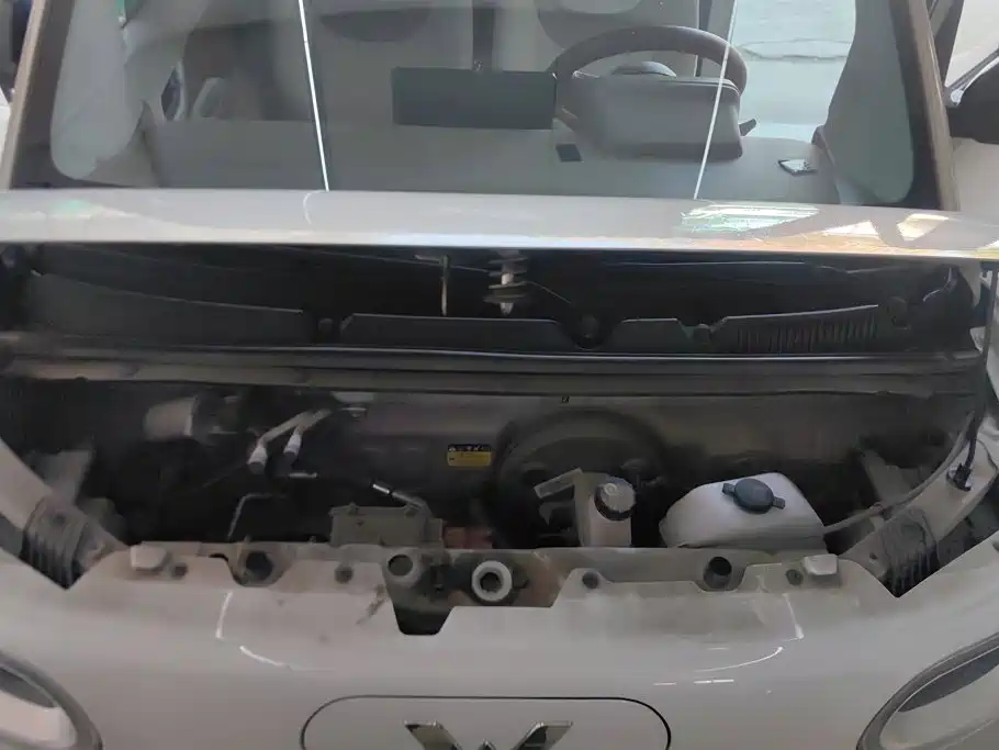 Wuling MINIEV — миниатюра 10