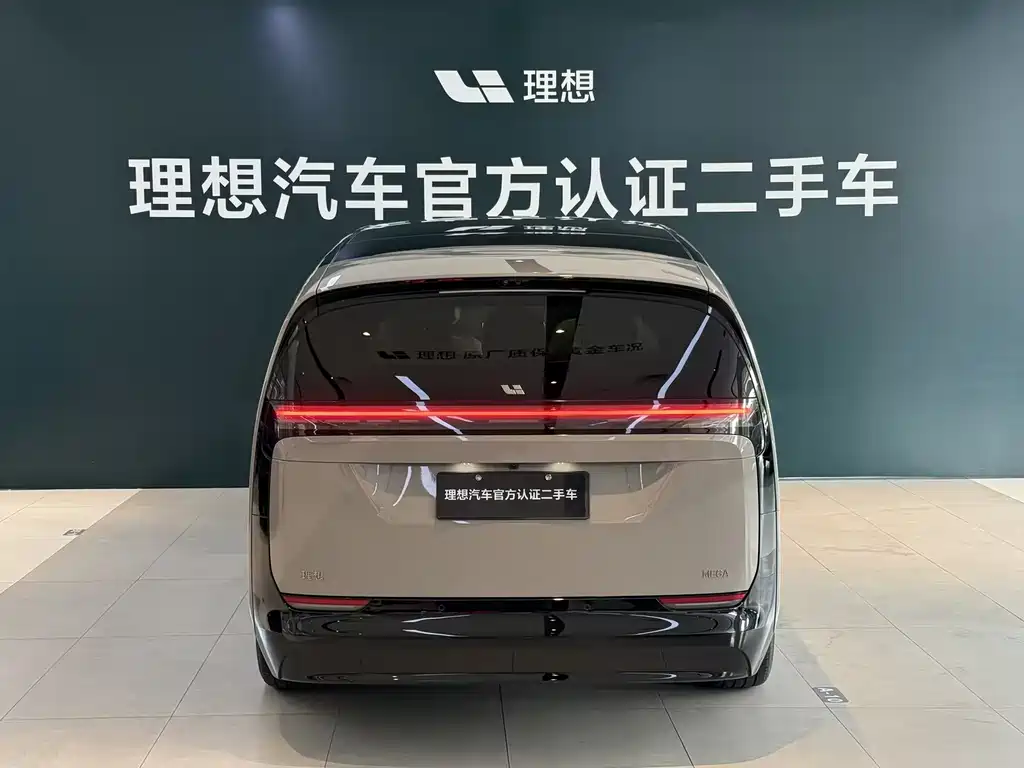 Li Auto Li MEGA — миниатюра 2