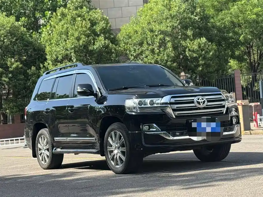 Toyota Land Cruiser 2012 4.6L AT VX-R