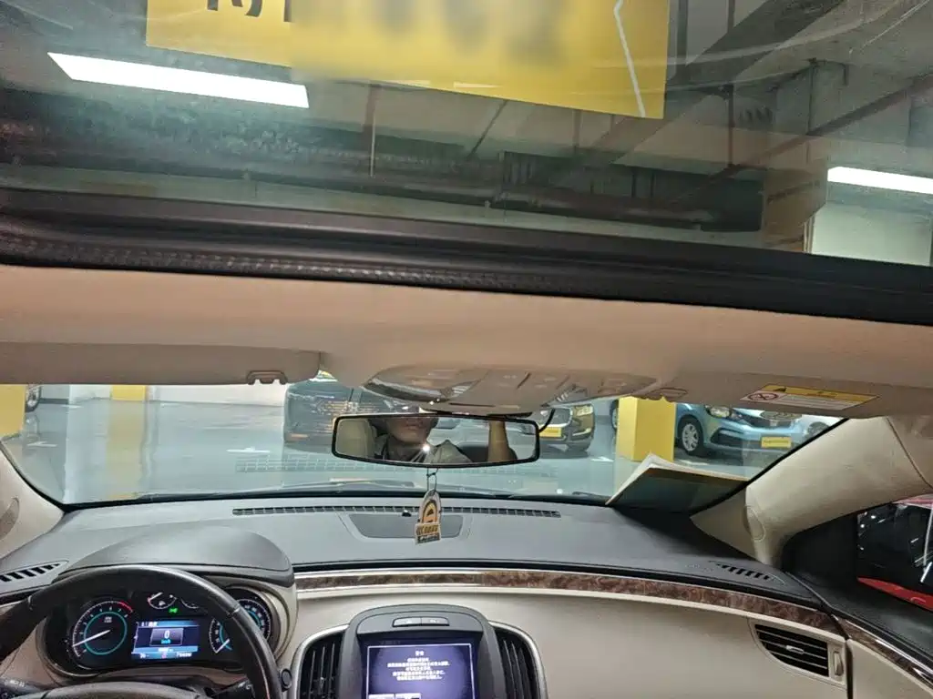 Buick LaCrosse — миниатюра 18